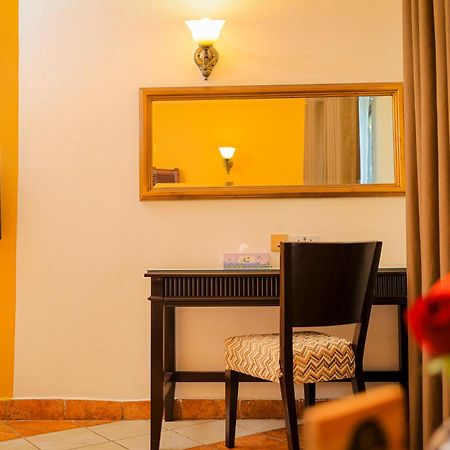 Colosseum Hotel Boutique y Spa Dar es Salaam Exterior foto